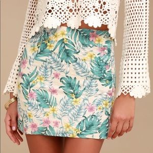 Beige Tropical Print Button-Front Mini Skirt NWT